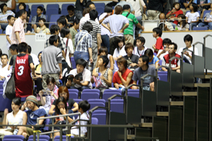 2006 FIBA�o�X�P�b�g�{�[�����E�I�茠 �O���[�v���E���h in �k�C��